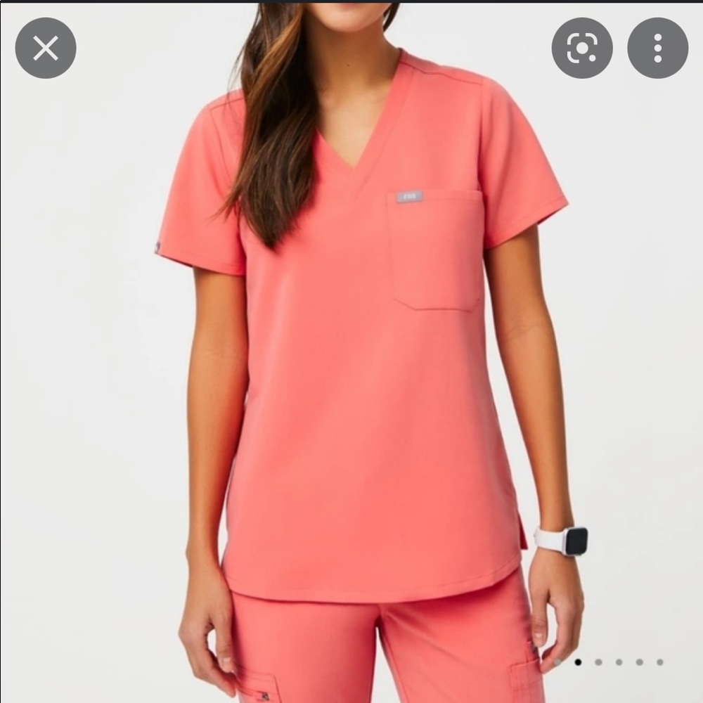 Coral Figs Set